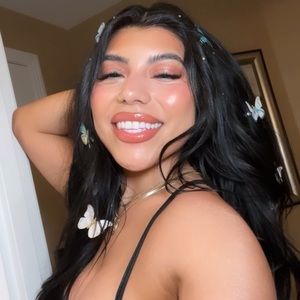 Meet your Posher, Joseline